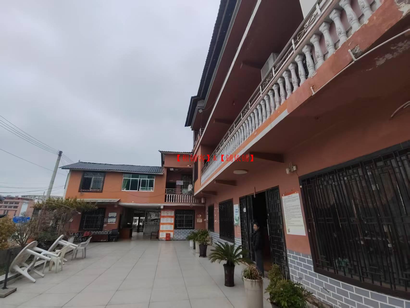 花溪孟关920平独栋山庄出租有停车场